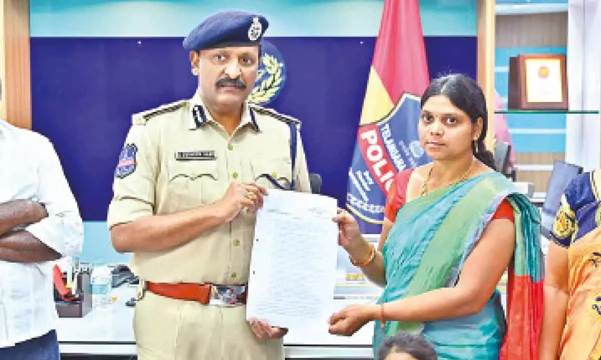 Late constable’s wife offered job at Commissionerate
