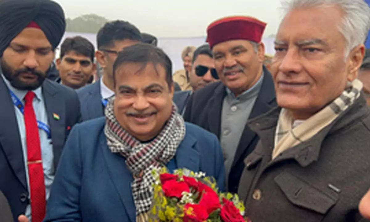 Gadkari opens, lays stones of 29 national highway projects in Punjab