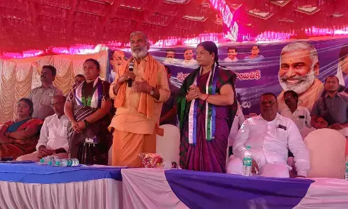 Peddireddy Ramachandra Reddy holds meeting at Pulamithi Gram Panchayat of Lepakshi Mandal