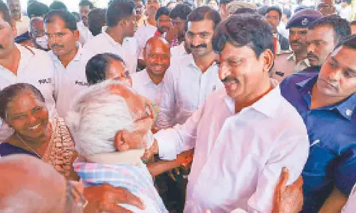 Khammam: Ponguleti Srinivas Reddy chokes up recalling harassment by BRS government