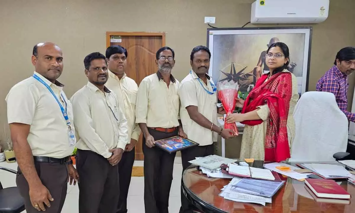 Kukatpally Zonal Commissioner Abhilash Abhinav assumes charge, receives warm welcome
