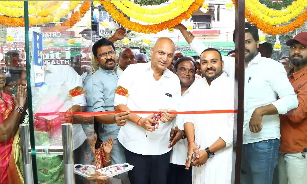 Uppal MLA inaugurates new garment store in Habsiguda