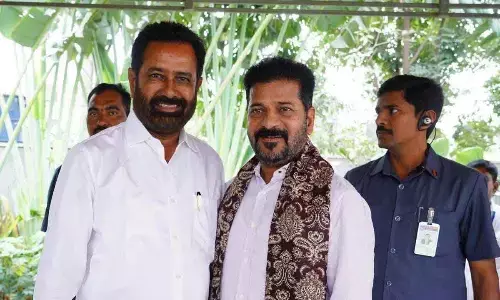 Former MLA Pratap Reddy meets CM amidst political speculations