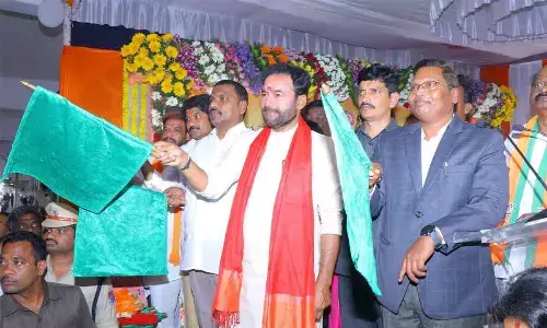 Guntur: Kishan Reddy flags off extension of trains
