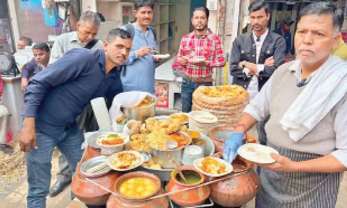 Have a look at street food of Delhi in winters