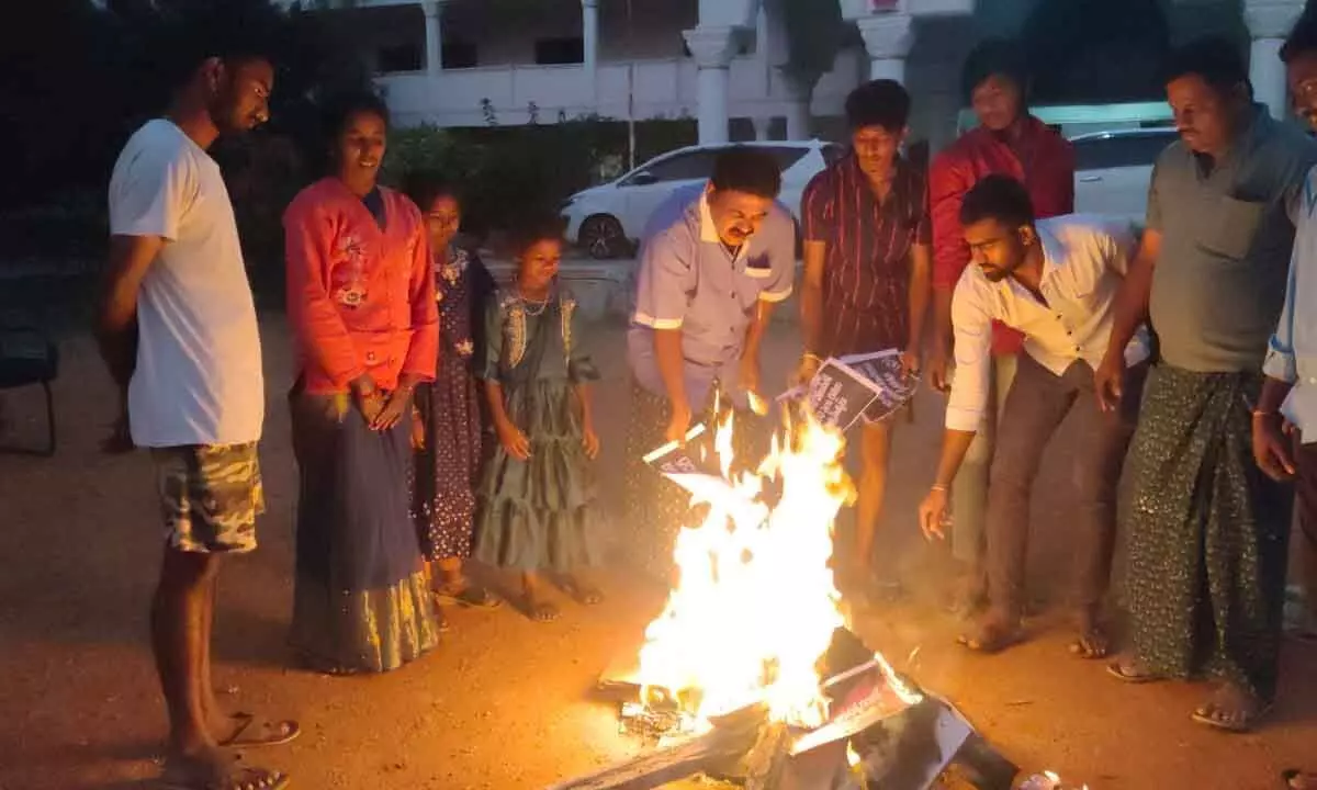 Palle Raghunath Reddy burns anti-public GOs in bonfires