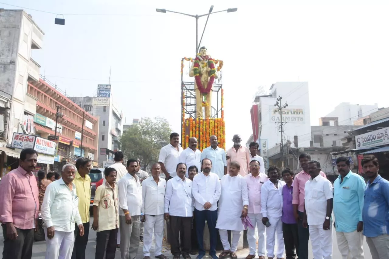 Tollywood Film actor Shobhan Babus 88th birth anniversary celebrations held in Kurnool