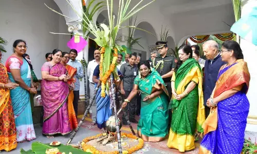 Sankranti bash held at Raj Bhavan