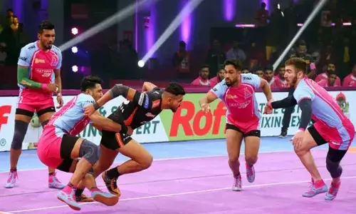 PKL 10: Jaipur Pink Panthers edge U Mumba 31-29 in 1001st game