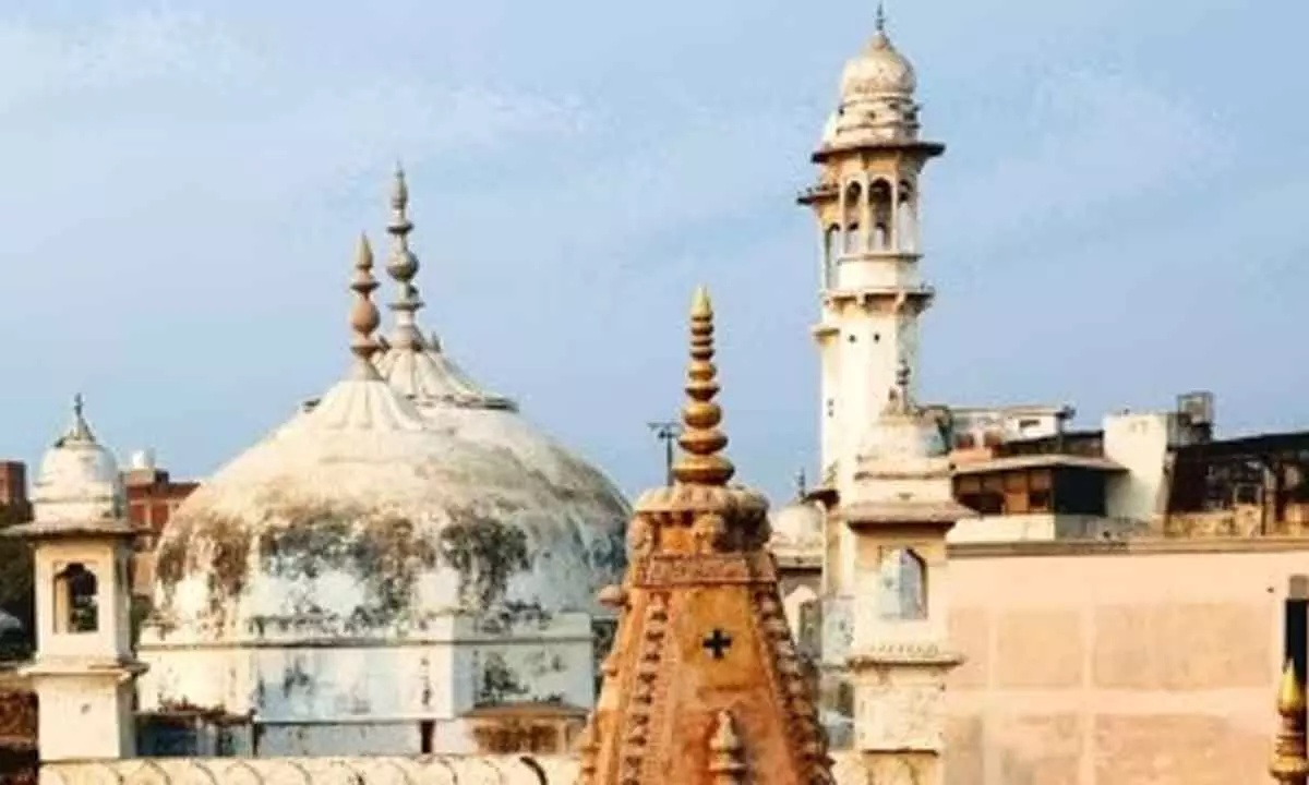 SC allows cleaning of water tank in Gyanvapi mosque