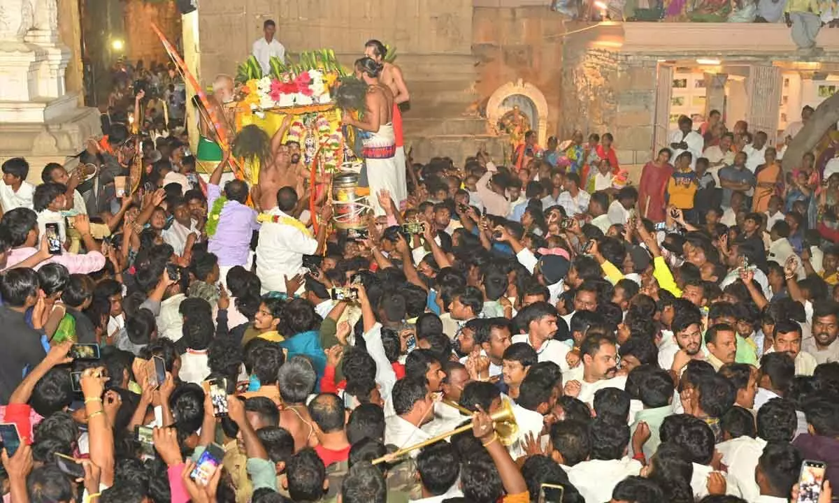 Gangula Prabhakar Reddy attends Ahobilam Paruveta Utsav