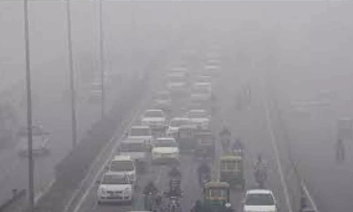 Delhi records minimum temp of 6.6, air quality remains very poor