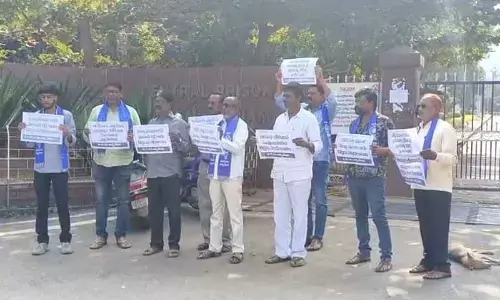 Kodi Kathi Srinu launches indefinite strike in prison