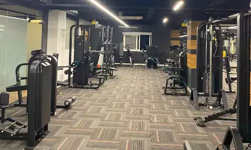 Skyrock Fitness: Elevate Your Wellness Journey with Top-notch Equipment, Trainers, and Nutrition Guidance