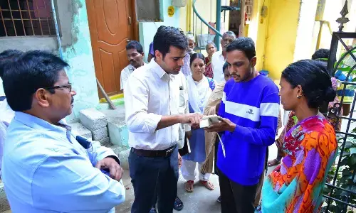 Puttaparthi collector directs officials to conduct Caste enumeration process properly