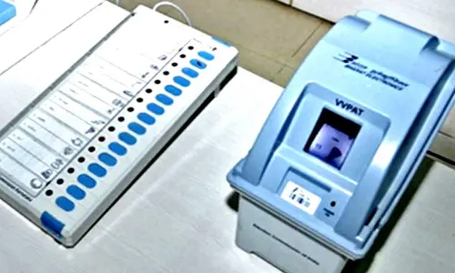 Simultaneous polls: Rs 10,000 cr required for new EVMs after every 15 yrs, says EC
