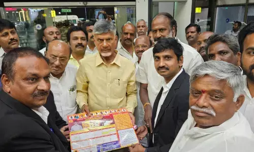 TDP leader Jyotula Nehru meets Chandrababu Naidu at Madurapudi Airport