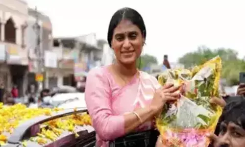 YS Sharmila assumes charge as APCC chief, says YSRCP, TDP failed AP