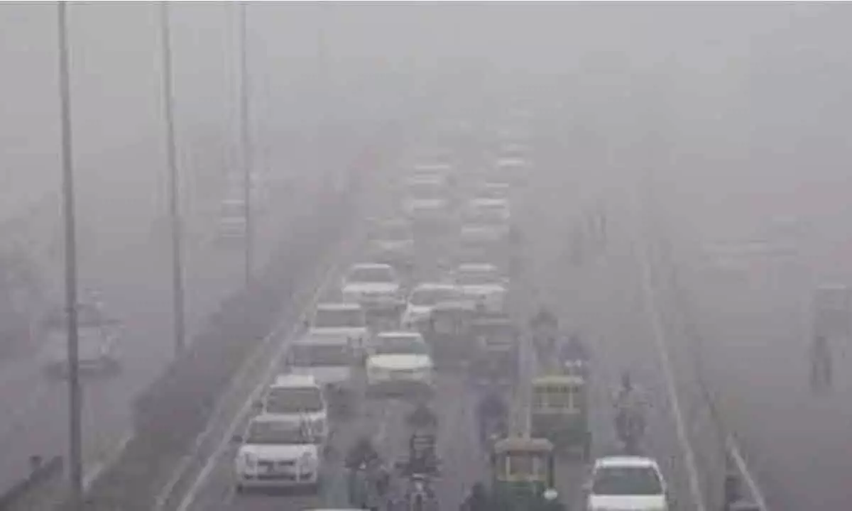 Delhi records minimum temp of 6.1, air quality remains very poor