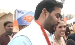 Akash Ambani, Chairman of Reliance Jio Infocomm Ltd along with his wife Shloka Mehta, arrives at Shri Ram Janmabhoomi Temple in Ayodhya to attend the Pran Pratishtha ceremony He says, “This day will be written in the pages of history, we are happy to be here.” Akash Ambani, Chairman of Reliance Jio Infocomm Ltd along with his wife Shloka Mehta, arrives at Shri Ram Janmabhoomi Temple in Ayodhya to attend the Pran Pratishtha ceremony He says, “This day will be written in the pages of history, we are happy to be here.”