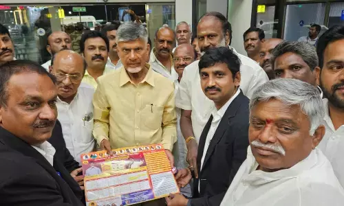 TDP leader Jyotula Nehru meets Chandrababu Naidu at Madurapudi Airport