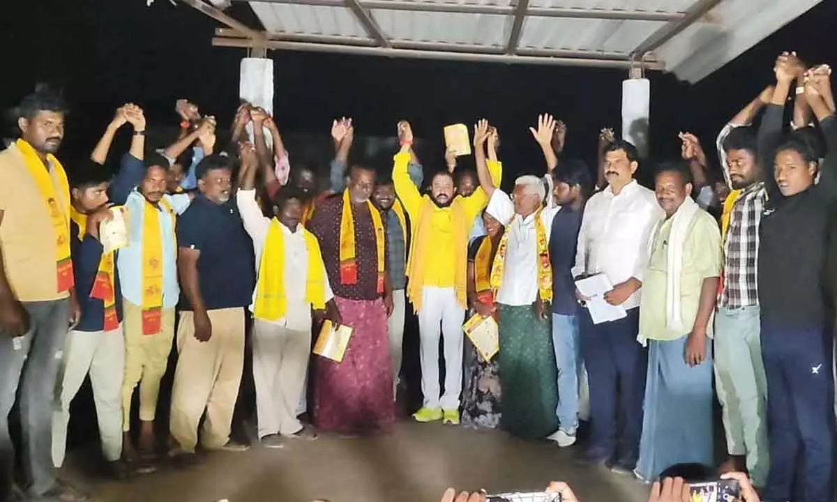 Chintamaneni Prabhakar participate in Babu surety Bhavishyat ki Guarantee in Denduluru