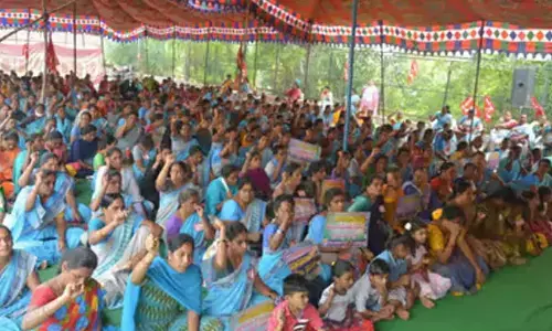 1 Lakh Anganwadis call off strike in AP.