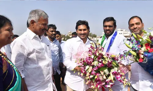 BS Maqbool Ahmedabad welcomes YS Jagan in Uravakonda