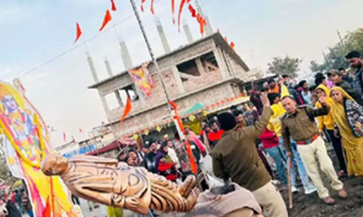Clash between two groups over Sardar Patels statue in MPs Ujjain