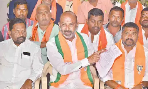 Karimnagar: BRS will end up at 3rd position in LS polls says Bandi Sanjay Kumar