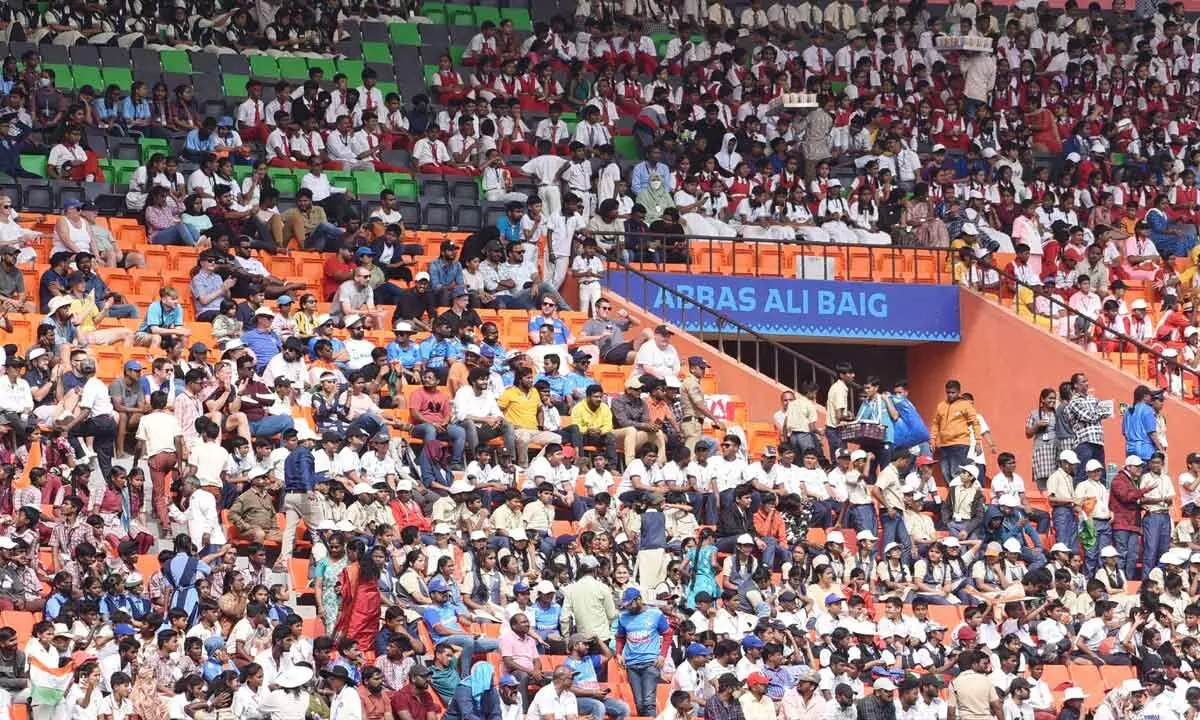 Hyderabad: Cricket fans flock to Uppal stadium to watch test match