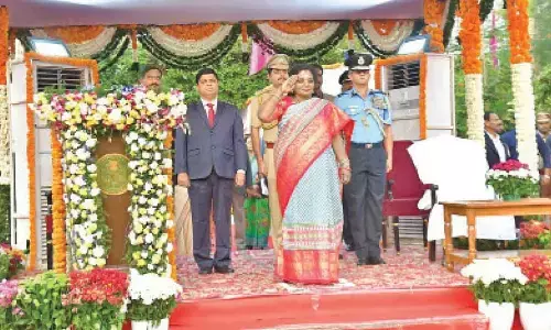 Guv attacks previous BRS govt, terms it ‘dictatorial’