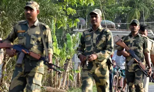 BSF seized 24 kg smuggled gold from Bengal-Bdesh borders in past 30 days