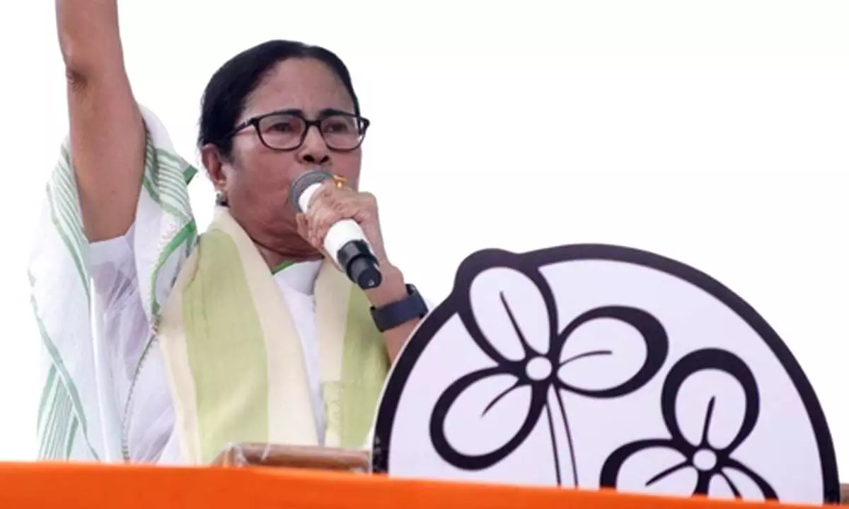No one can dictate us which god to worship: Mamata