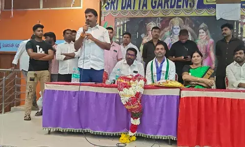 Teachers extend support to Kadiri YSRCP candidate BS Maqbool