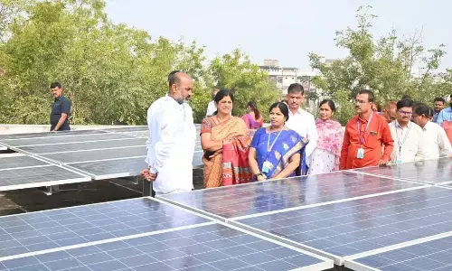 Bandi assures sanction of Central funds for women’s hostel