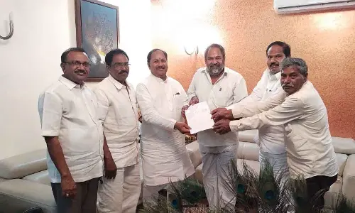 R Narayana Murthy meets Kotti, urges to implement Dhupa Deepa Naivedyam in temples at his home town