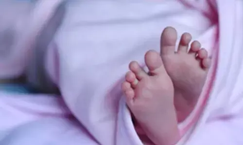 Couple tries to flee Lucknow hospital, leaving newborn girl behind