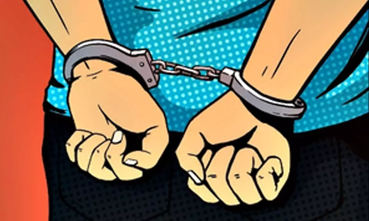 Police nabs three robbers, Rs 24L ornaments recovered