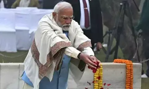 President, PM pay homage to Mahatma