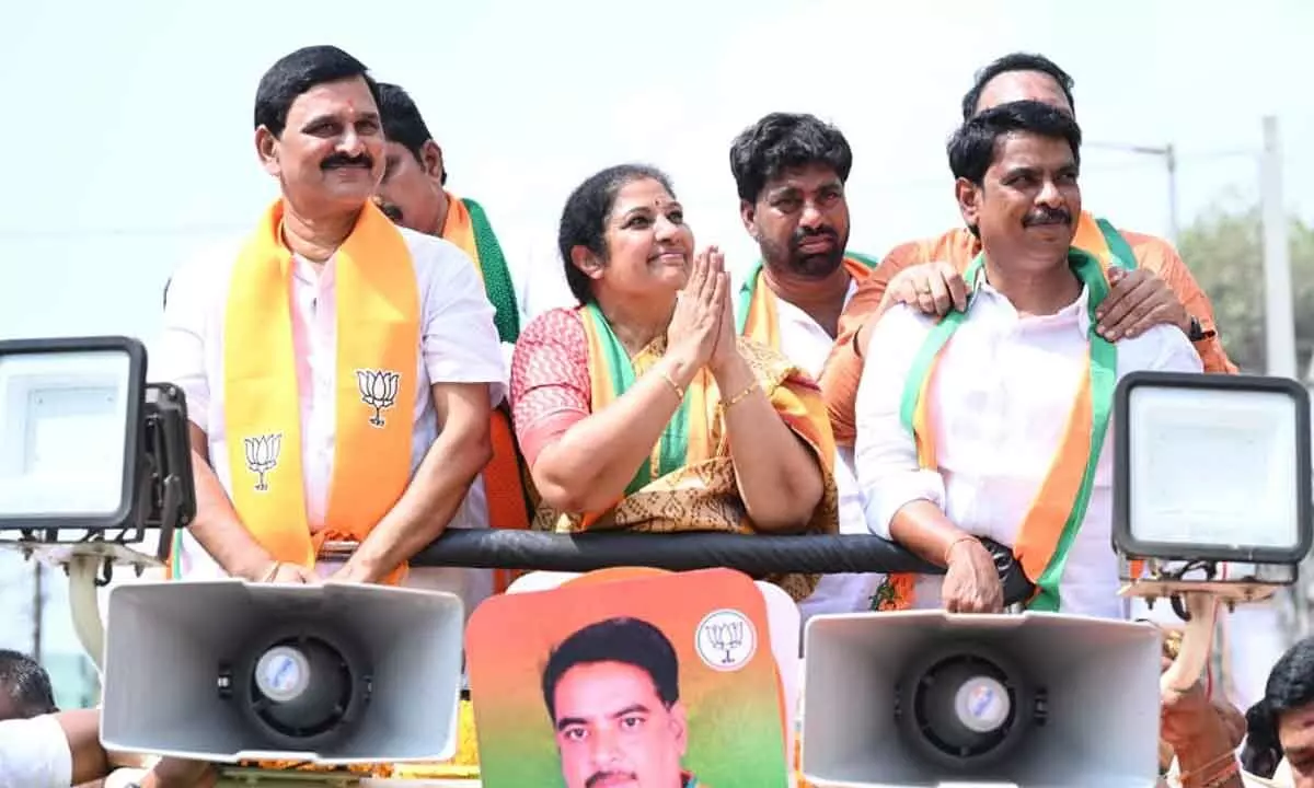 BJP state president Daggubati Purandeswari takes part in rally in Narsapuram on Thursday