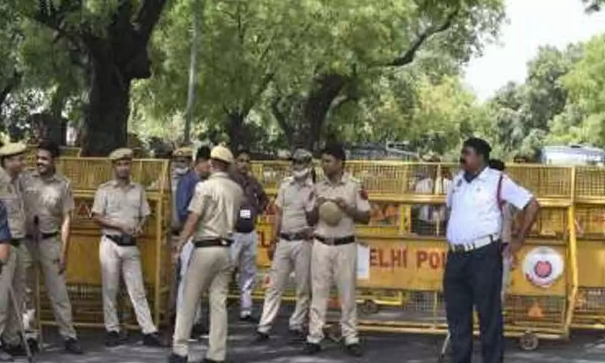Delhi Police Heightens Security As AAP And BJP Plan Protests In Central City