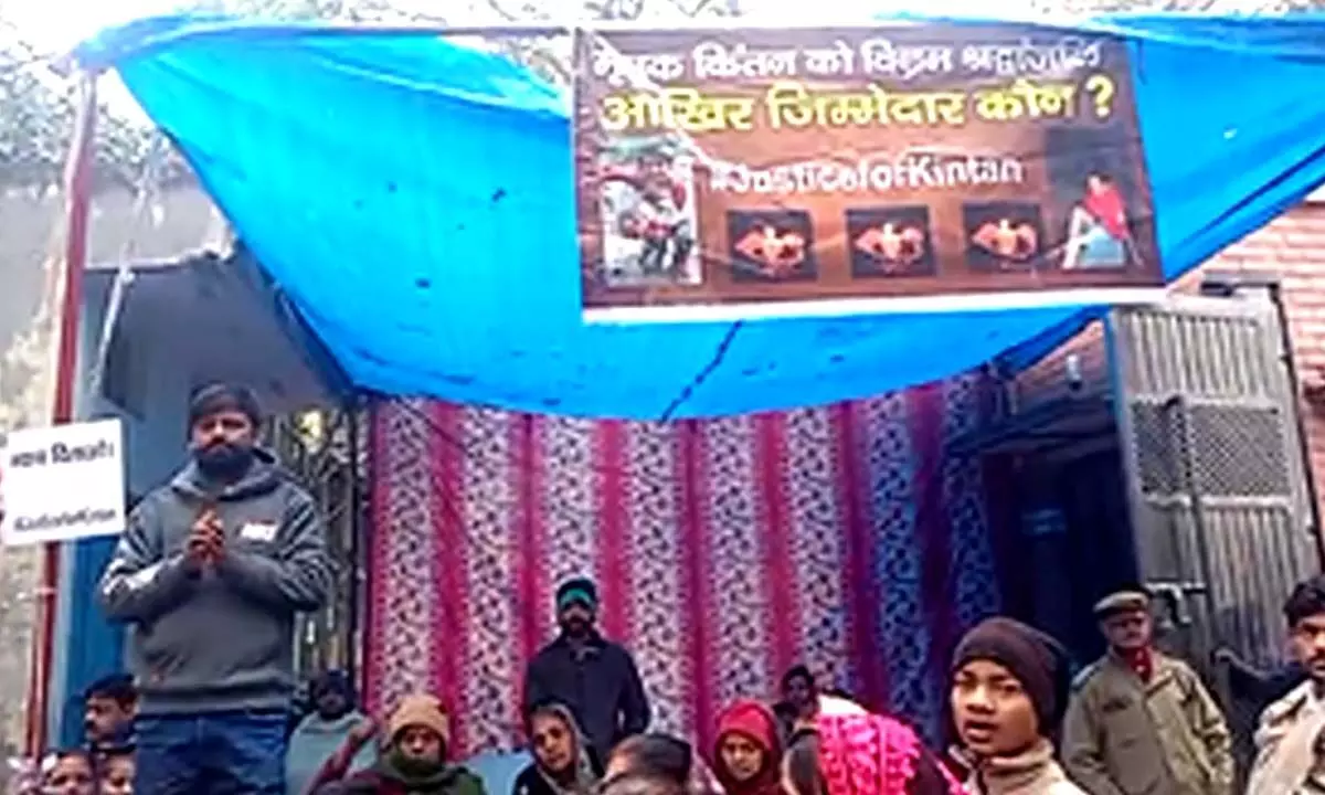 Delhi minor death: Family members protest outside school, demands action against principal