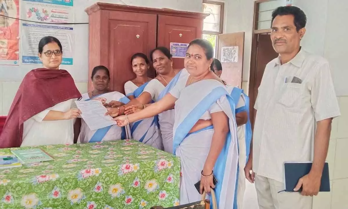 Asha workers union Lanka Santhamma announces program in Vijayawada on February 8