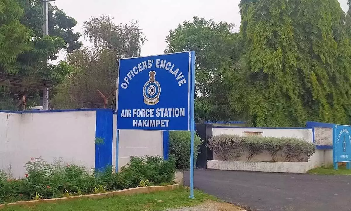 Hyderabad: Air Force officer dies while repairing aircraft
