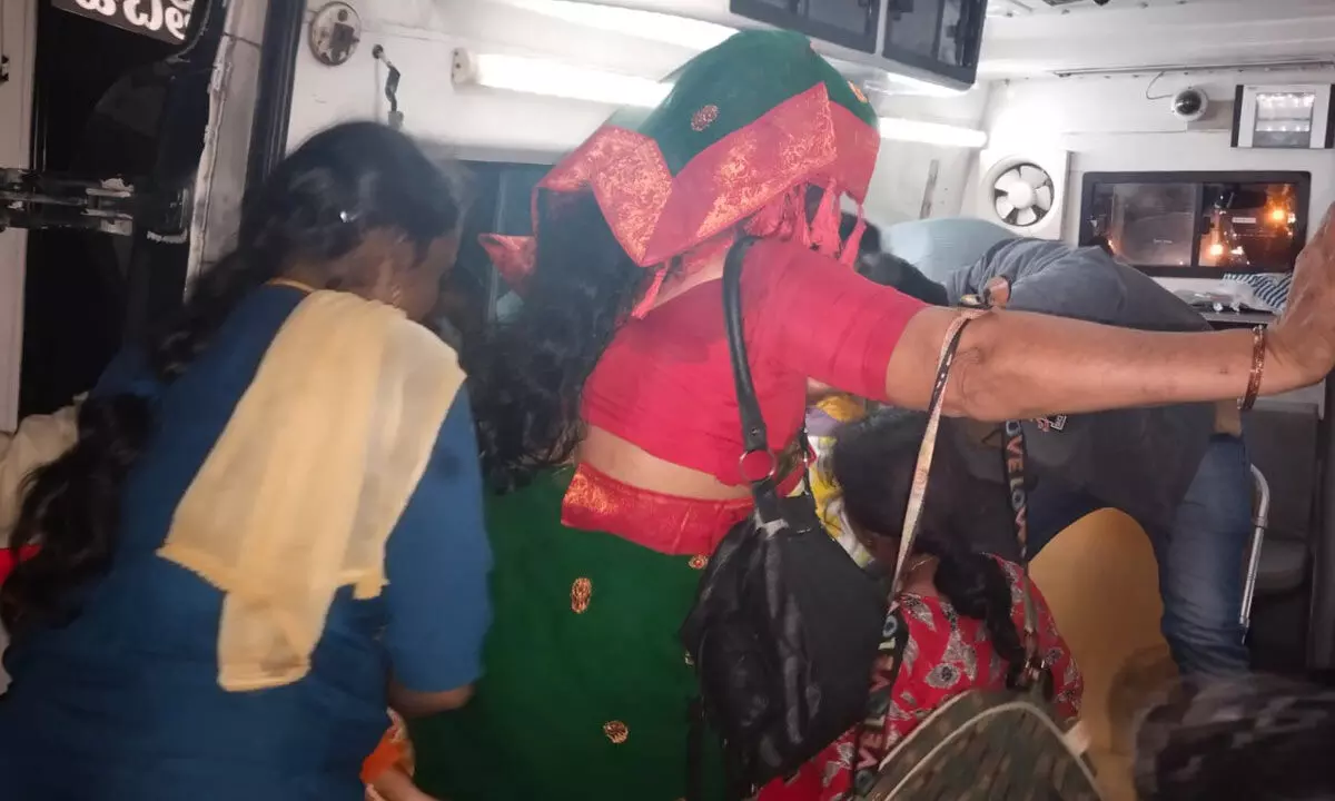 Tirupati: RTC bus over turns - 27 passengers injured