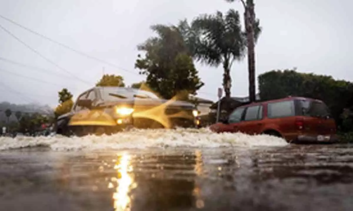 Heavy downpour, floods batter California