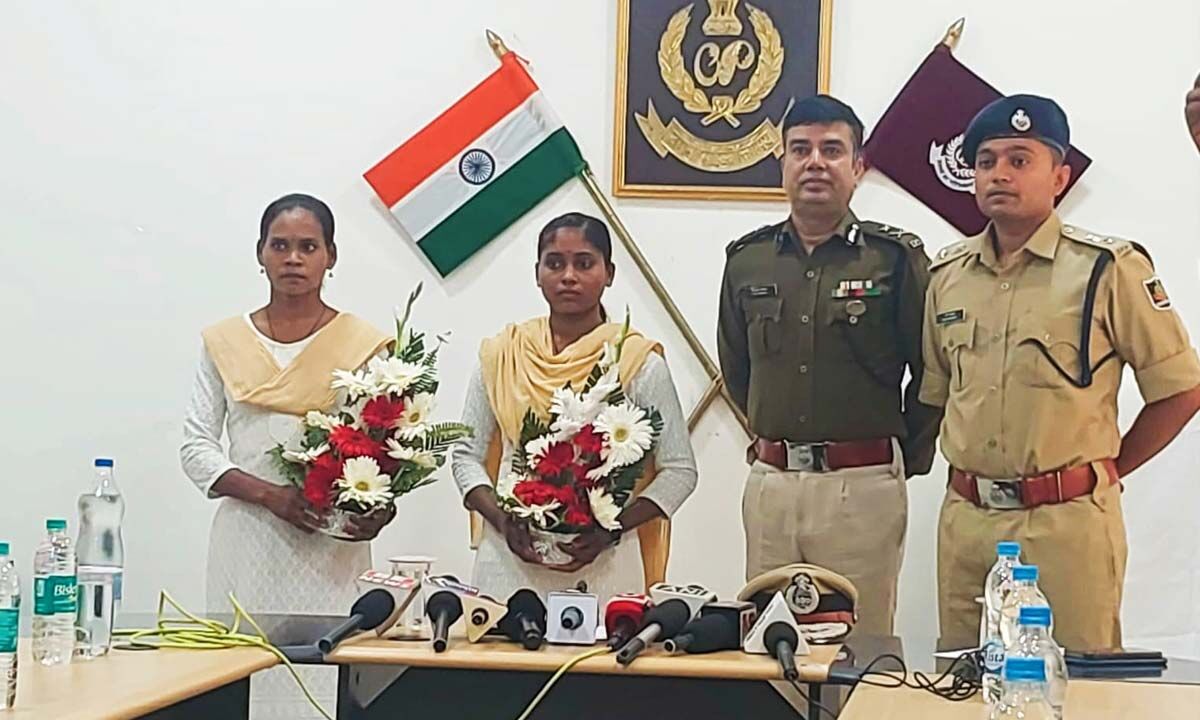 Two Women Maoists Surrender In Boudh