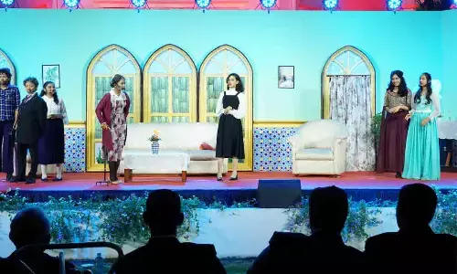 Nasrs Theatrical Manifestation - Leading Ladies