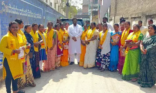 Nellore Parliament TDP President Abdul Aziz Babu organises  Surety - Bhavishyat ki Guarantee Program in Kapadipalem